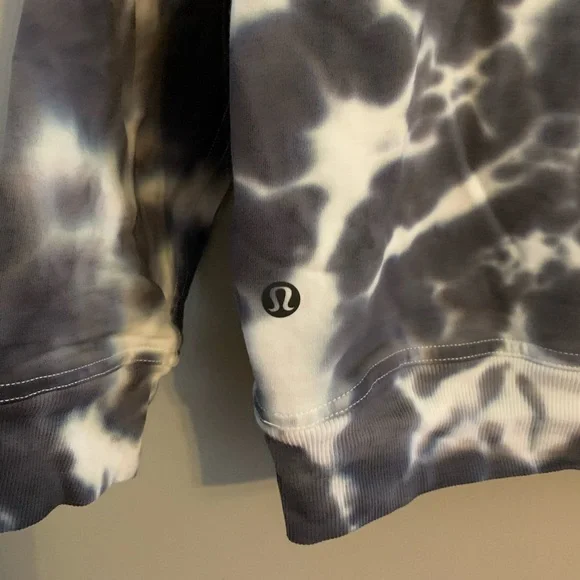 Lululemon tie-dye all yours women’s hoodie size 4 gray and white - Picture 6 of 6
